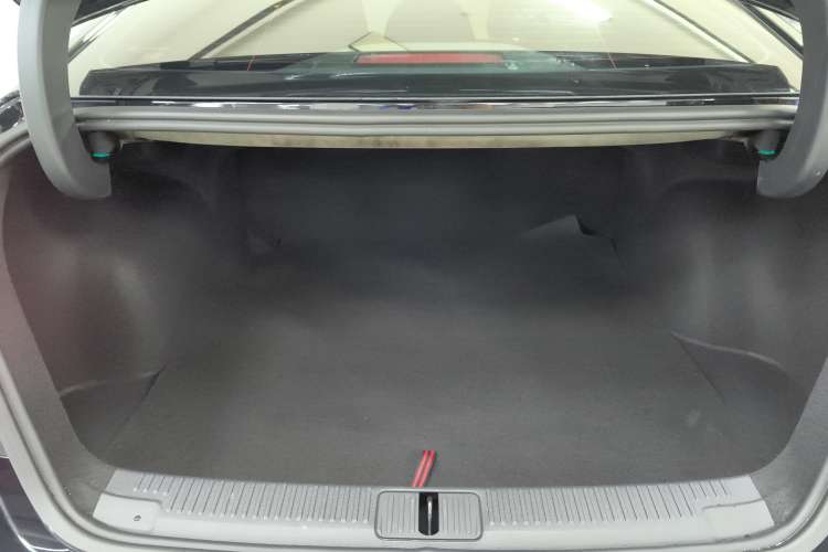 Used MG 5 2022 300TGI DCT Chao Yue Luxury Edition Trunk