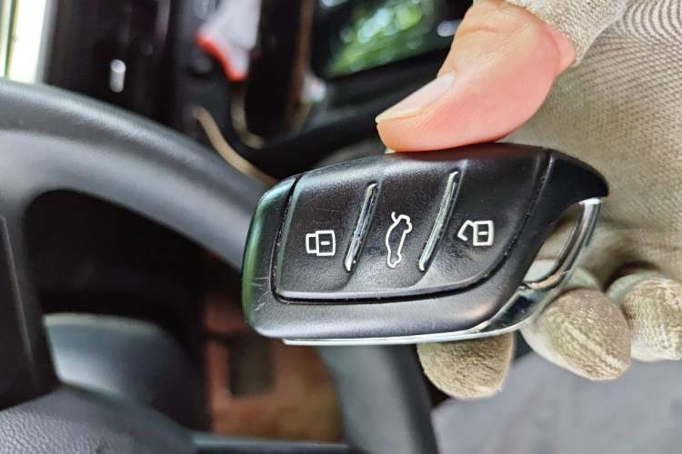 Used MG 5 2022 180 DVVT CVT Youth Luxury Edition Vehicle Key