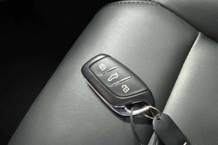 Used MG 5 2022 300TGI DCT Chao Yue Luxury Edition Vehicle Key