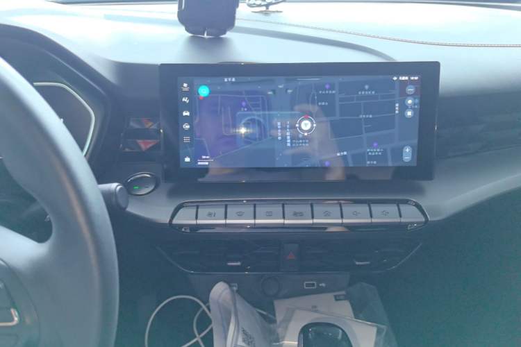 Used MG 5 2022 180 DVVT CVT Youth Luxury Edition Audio And AC Panel