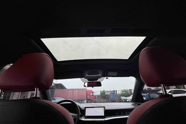 Used MG 5 2022 180 DVVT CVT Youth Luxury Edition Interior 1