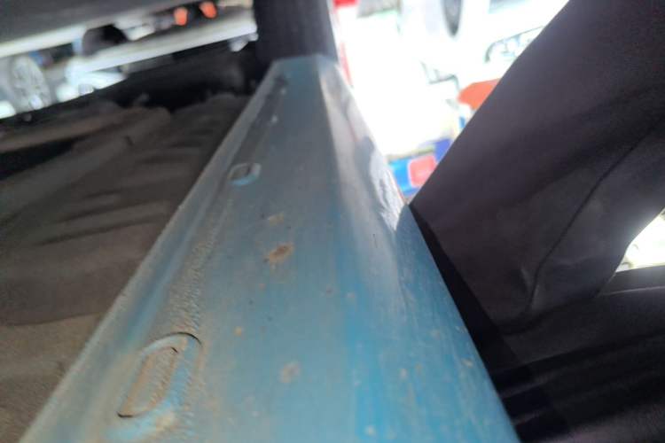 Used MG 5 2022 180 DVVT CVT Youth Luxury Edition Right Side Sill