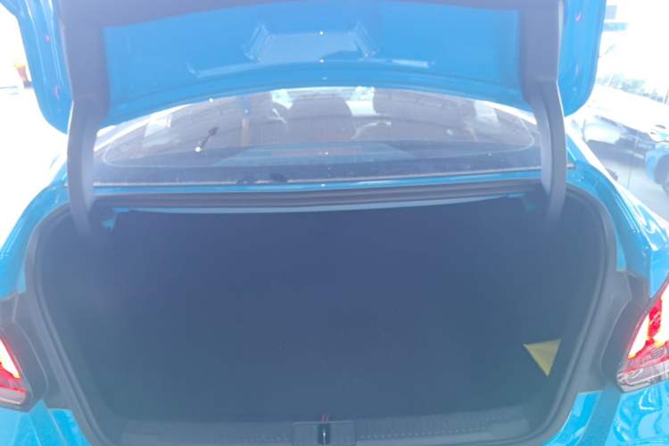 Used MG 5 2022 180 DVVT CVT Youth Luxury Edition Trunk