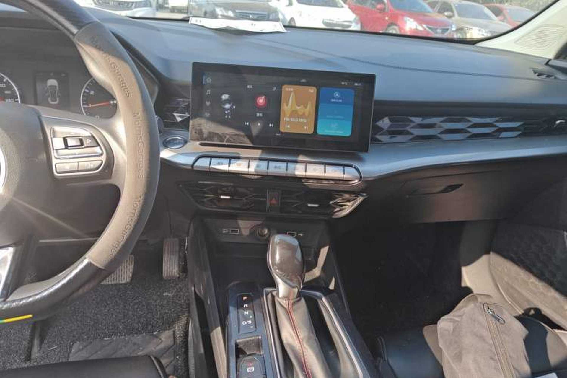 Used MG 5 2022 180 DVVT CVT Youth Style Edition Audio And AC Panel