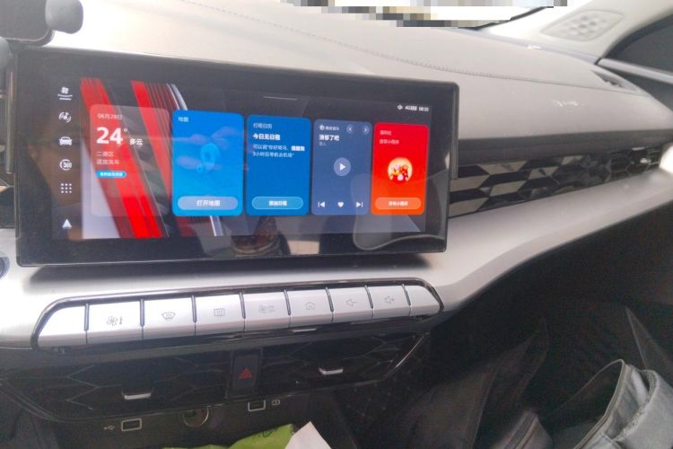 Used MG 5 2022 180 DVVT CVT Youth Luxury Edition Audio And AC Panel