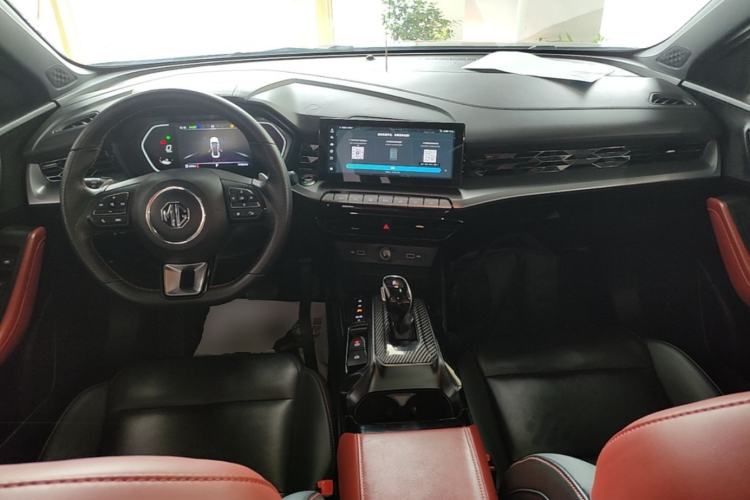 Used MG 5 2022 300TGI DCT Chao Yue Luxury Edition Center Console