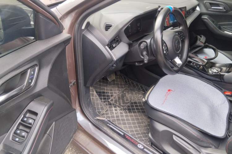 Used MG 5 2022 180 DVVT CVT Youth Luxury Edition Driver Seat