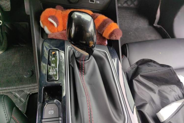 Used MG 5 2022 180 DVVT CVT Youth Flagship Edition Gear Lever