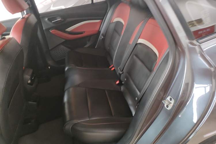 Used MG 5 2022 300TGI DCT Chao Yue Luxury Edition Left Rear Seat