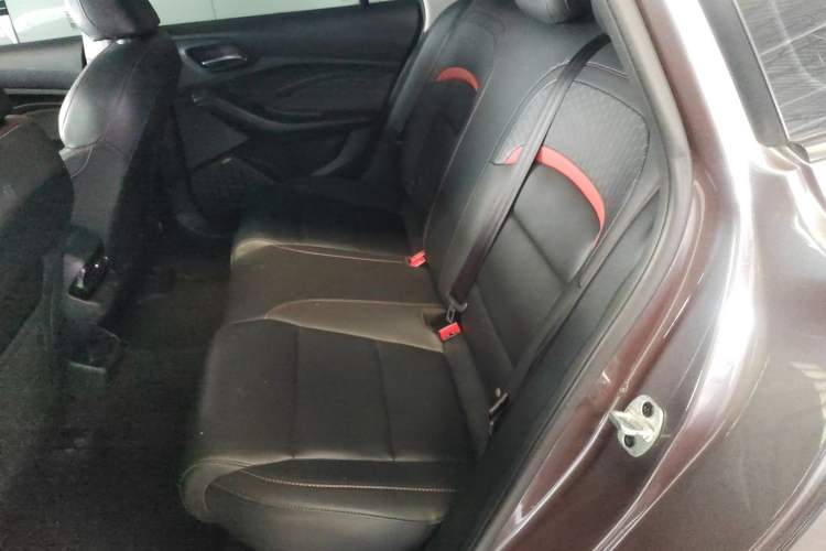 Used MG 5 2022 180 DVVT CVT Youth Flagship Edition Left Rear Seat
