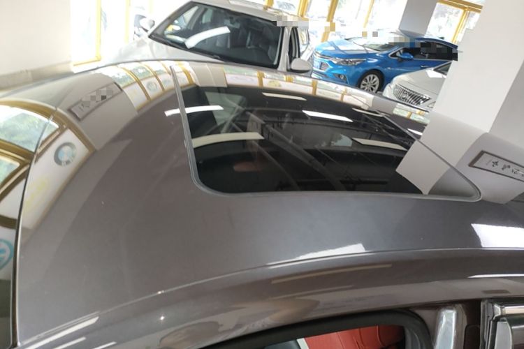 Used MG 5 2022 300TGI DCT Chao Yue Luxury Edition Roof