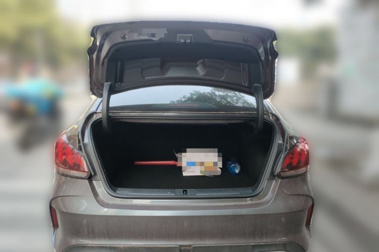 Used MG 5 2022 180 DVVT CVT Youth Luxury Edition Trunk