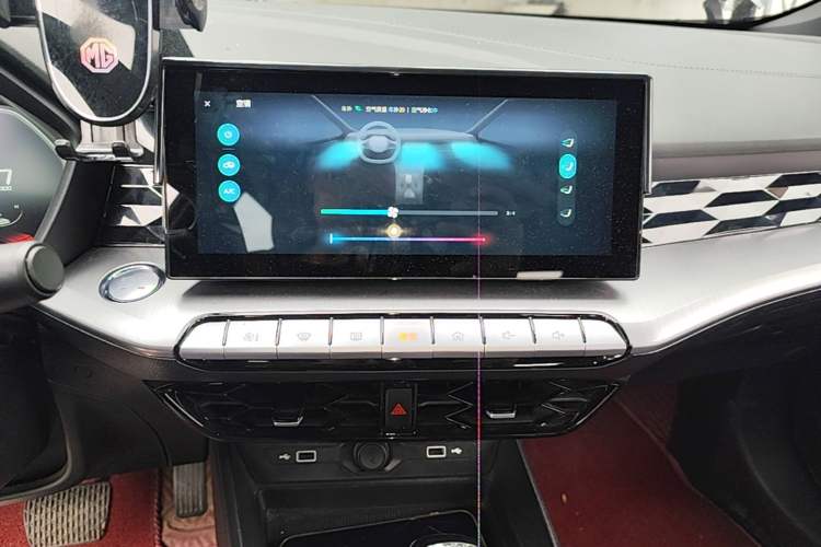 Used MG 5 2022 180 DVVT CVT Youth Luxury Edition Audio And AC Panel