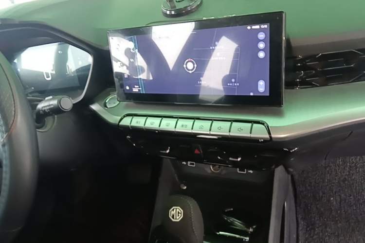 Used MG 5 2022 180 DVVT CVT Youth Luxury Edition Audio And AC Panel