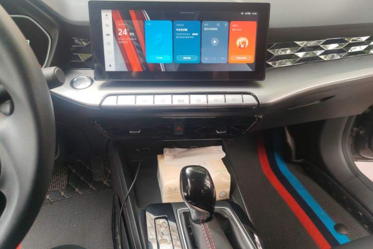 Used MG 5 2022 180 DVVT CVT Youth Luxury Edition Audio And AC Panel