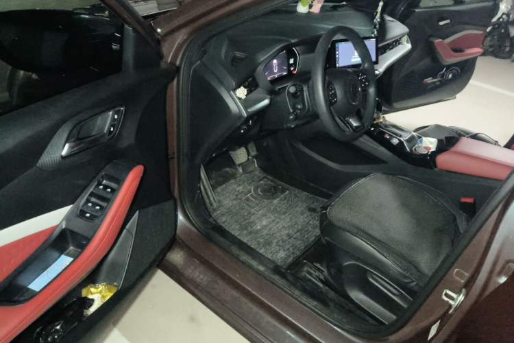 Used MG 5 2022 180 DVVT CVT Youth Luxury Edition Driver Seat