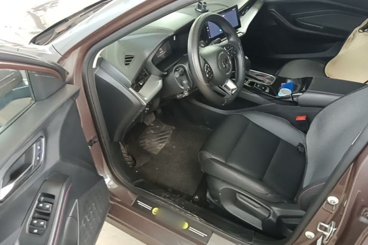 Used MG 5 2022 180 DVVT CVT Youth Luxury Edition Driver Seat