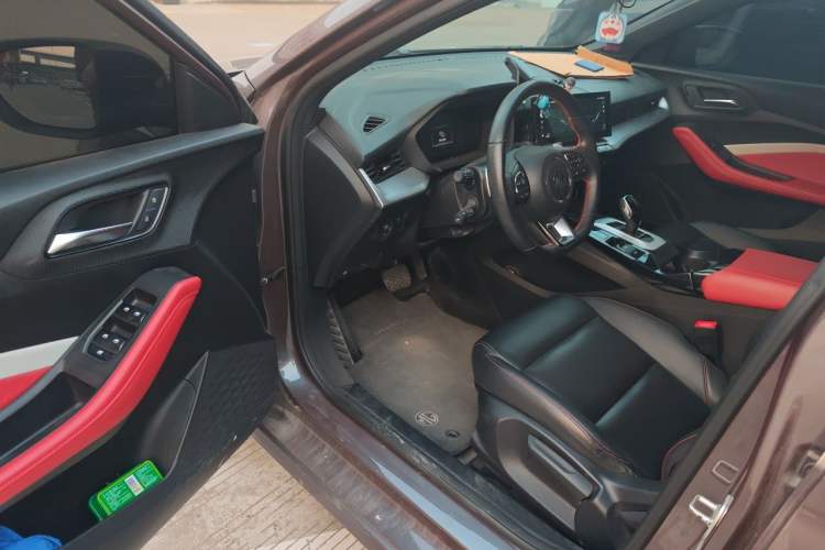 Used MG 5 2022 300TGI DCT Chao Yue Luxury Edition Driver Seat