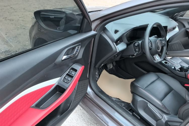 Used MG 5 2022 180 DVVT CVT Youth Luxury Edition Driver Seat