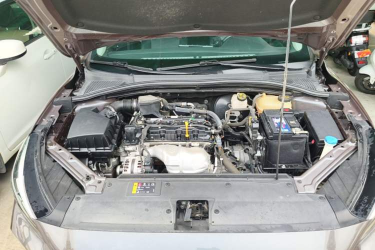 Used MG 5 2022 180 DVVT CVT Youth Style Edition Engine Bay