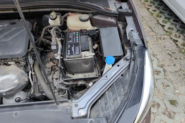 Used MG 5 2022 180 DVVT CVT Youth Luxury Edition Engine Bay Left