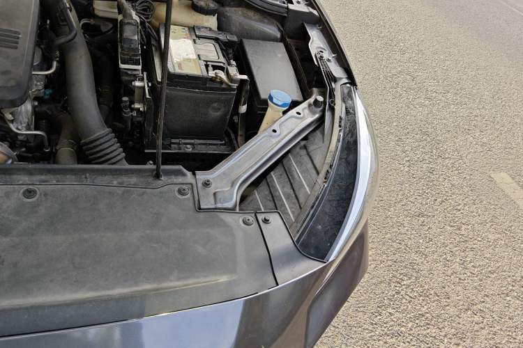 Used MG 5 2022 300TGI DCT Chao Yue Flagship Edition Engine Bay Left