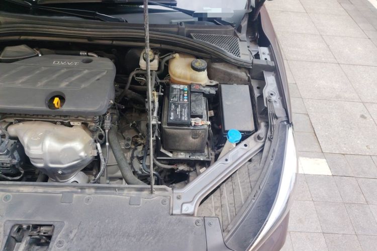 Used MG 5 2022 180 DVVT CVT Youth Luxury Edition Engine Bay Left