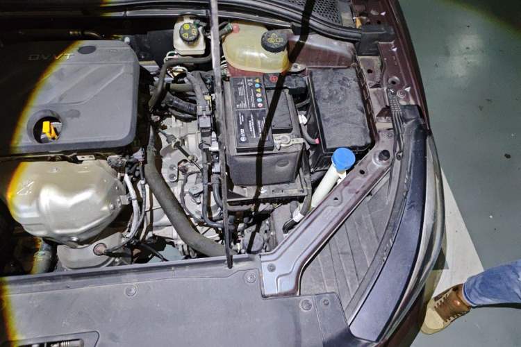 Used MG 5 2022 180 DVVT CVT Youth Luxury Edition Engine Bay Left