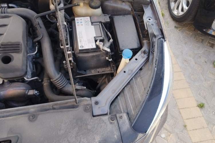 Used MG 5 2022 300TGI DCT Chao Yue Luxury Edition Engine Bay Left