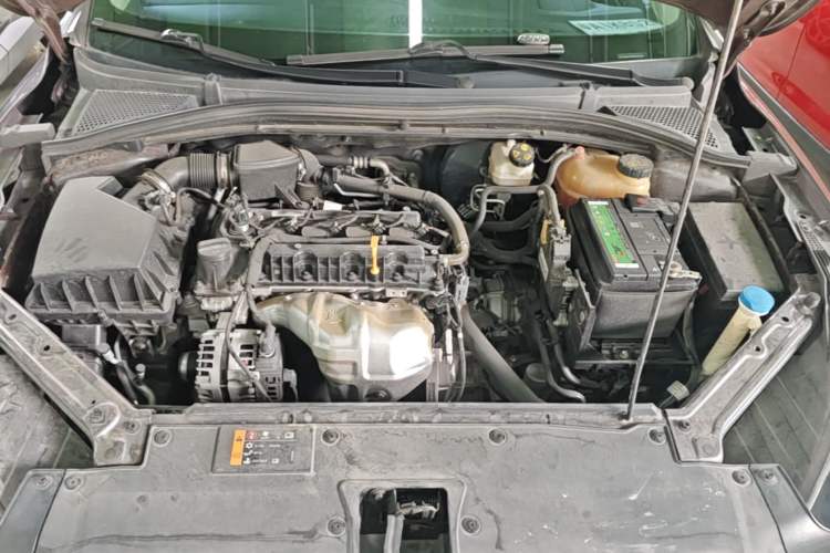 Used MG 5 2022 180 DVVT CVT Youth Style Edition Engine Bay