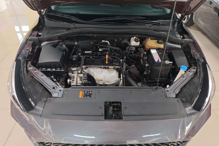 Used MG 5 2022 180 DVVT CVT Youth Luxury Edition Engine Bay
