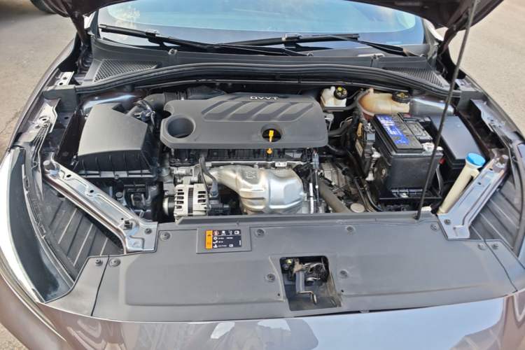 Used MG 5 2022 180 DVVT CVT Youth Flagship Edition Engine Bay