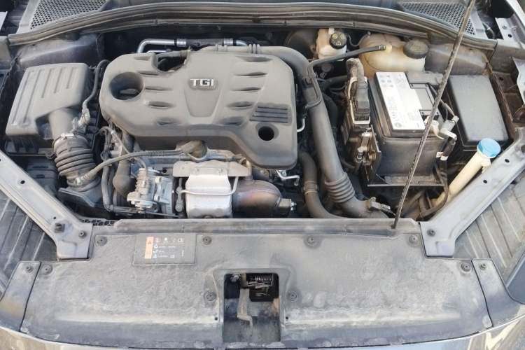 Used MG 5 2022 300TGI DCT Chao Yue Luxury Edition Engine Bay