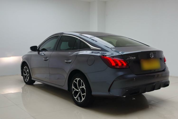 Used MG 5 2022 180 DVVT CVT Youth Luxury Edition Exterior 3
