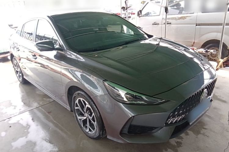 Used MG 5 2022 180 DVVT CVT Youth Luxury Edition Front Right 45 Deg