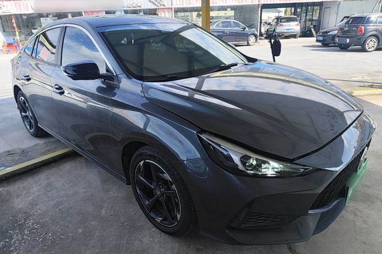 Used MG 5 2022 300TGI DCT Chao Yue Flagship Edition Front Right 45 Deg