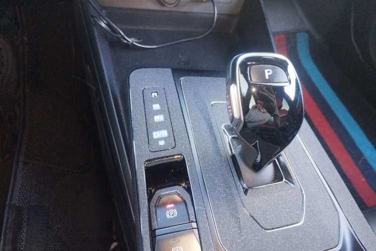 Used MG 5 2022 300TGI DCT Chao Yue Luxury Edition Gear Lever