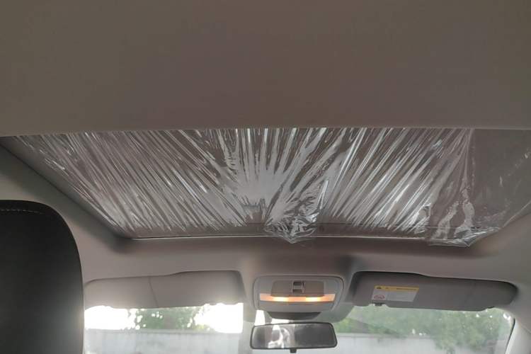 Used MG 5 2022 180 DVVT CVT Youth Luxury Edition Headliner