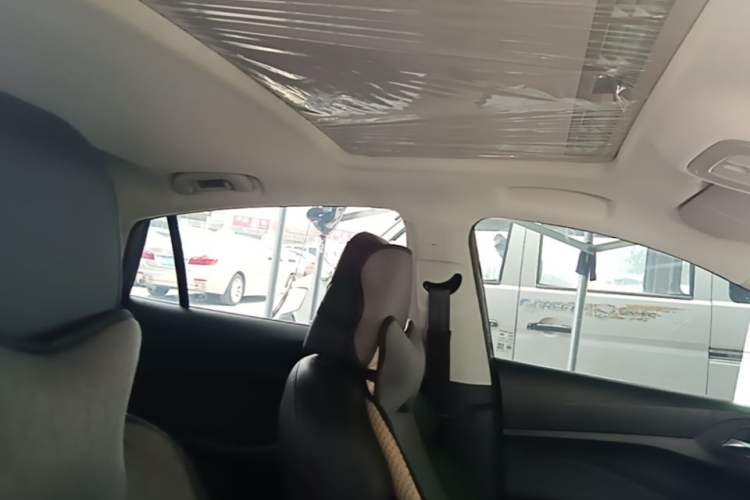 Used MG 5 2022 180 DVVT CVT Youth Luxury Edition Headliner