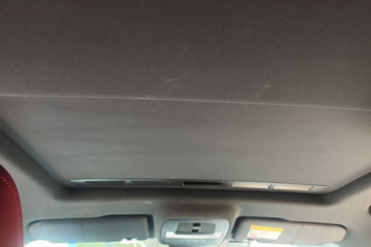 Used MG 5 2022 180 DVVT CVT Youth Luxury Edition Headliner