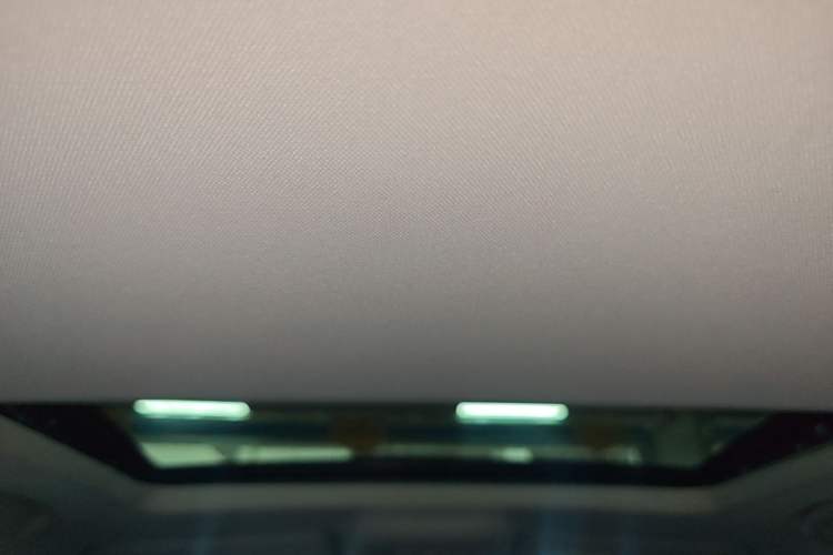 Used MG 5 2022 180 DVVT CVT Youth Luxury Edition Headliner