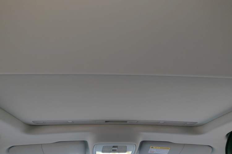 Used MG 5 2022 180 DVVT CVT Youth Luxury Edition Headliner