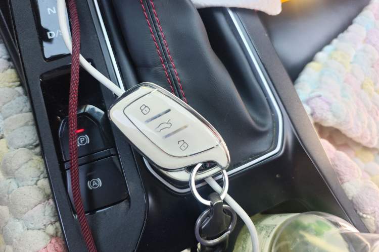 Used MG 5 2022 180 DVVT CVT Youth Luxury Edition Interior 1