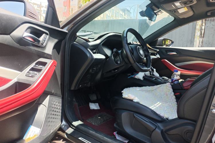 Used MG 5 2022 180 DVVT CVT Youth Luxury Edition Interior 3