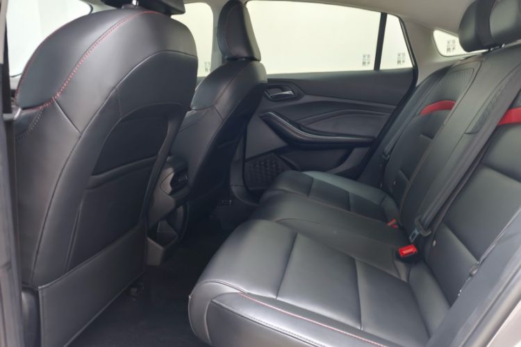 Used MG 5 2022 180 DVVT CVT Youth Luxury Edition Interior 3