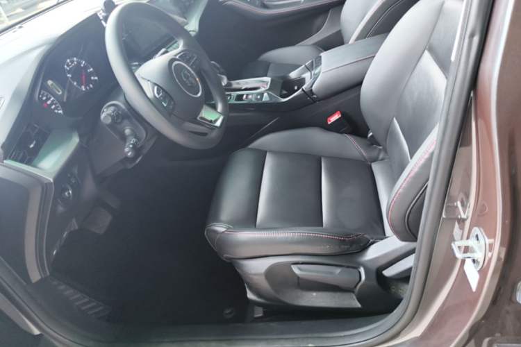 Used MG 5 2022 180 DVVT CVT Youth Style Edition Left Front Seat