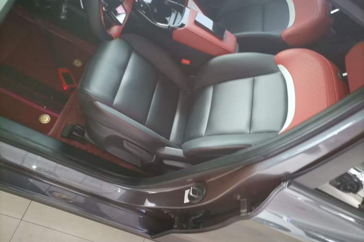Used MG 5 2022 300TGI DCT Chao Yue Luxury Edition Left Front Seat