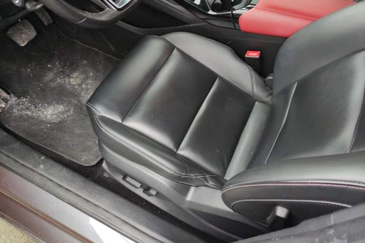 Used MG 5 2022 300TGI DCT Chao Yue Flagship Edition Left Front Seat