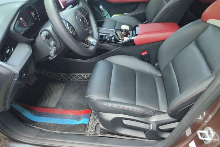 Used MG 5 2022 180 DVVT CVT Youth Luxury Edition Left Front Seat