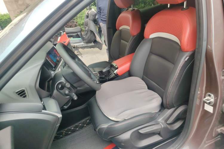 Used MG 5 2022 180 DVVT CVT Youth Luxury Edition Left Front Seat